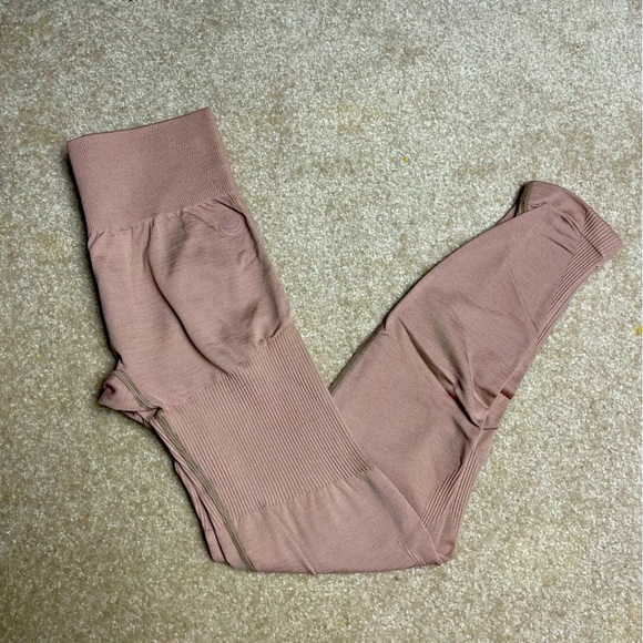 Lazuli Label Seamless Ribbed Contour Leggings SIZE Small - Picture 2 of 3